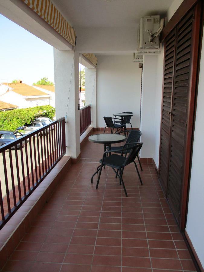 Apartments Meni Drage Exterior foto